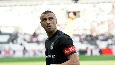 Burak Yılmaz'dan corona virüsü uyarısı!