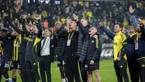 Büyük oynuyor