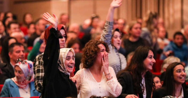 15-bin-sozlesmeli-ogretmen-tercih-kilavuzu-yayinlandi-meb-sozlesmeli-ogretmen-tercihleri-ne-zaman-baslayacak-a-1760532649660.png 15 bin sözleşmeli öğretmen tercih kılavuzu