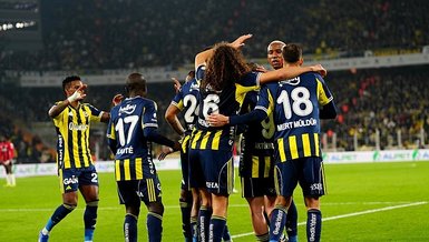 Rakamlar Fener'den yana