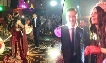 Mesut Özil Amine Gülşe çiftinin kına gecesinde çok konuşulacak görüntüler! İşte sosyal medyayı sallayan o anlar