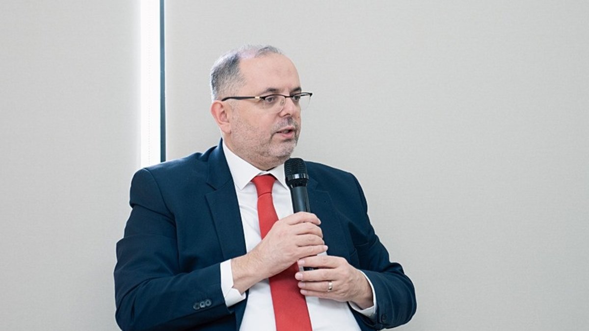 MSÜ Rektörü Erhan Afyoncu'dan Fenerbahçe Başkanı Sadettin Saran'a kongre çağrısı!