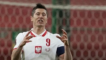 Injured Lewandowski to miss England clash