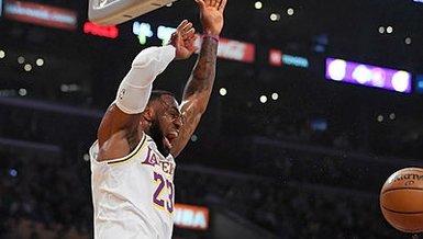 Lakers LeBron James'in "triple-double" yaptığı maçta Pistons'ı yendi