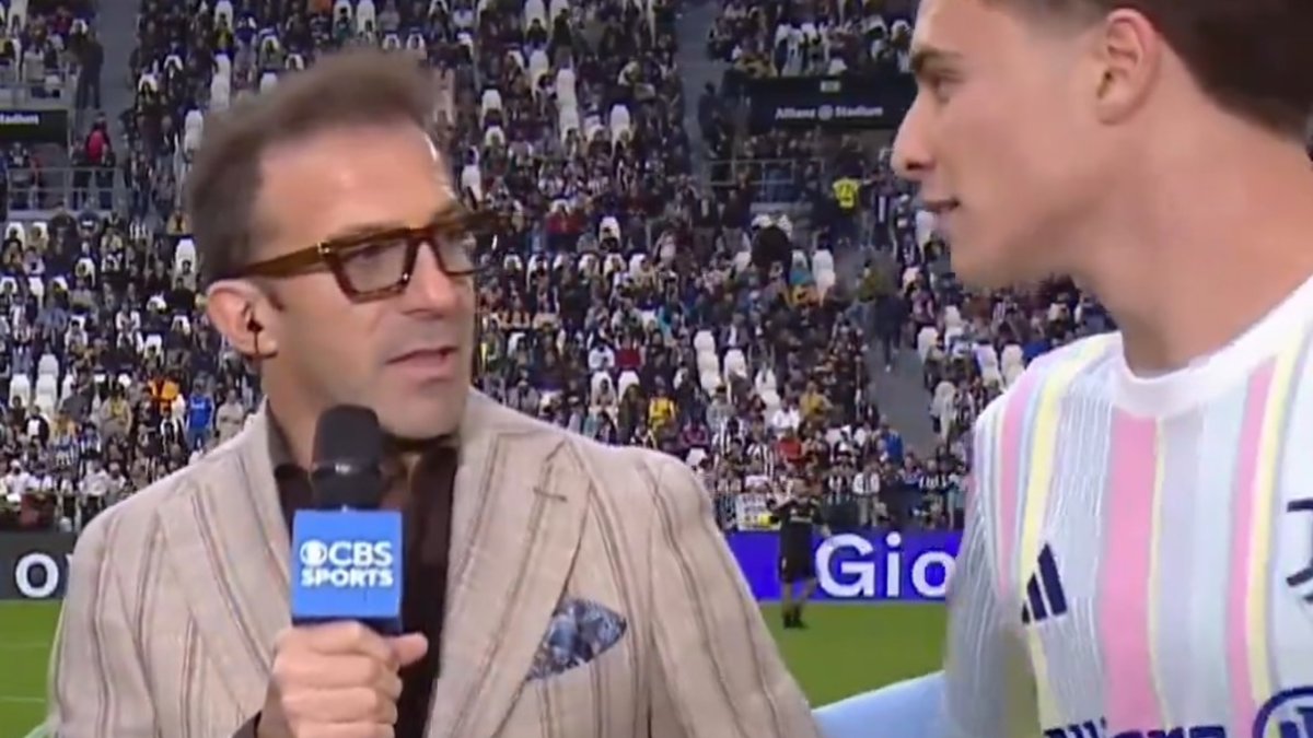 Kenan Yıldız'ın olay olan görüntüleri! Alessandro Del Piero'nun yanına gitti ve... Kenan Yıldız'ın olay olan görüntüleri! Alessandro Del Piero'nun yanına gitti ve...
