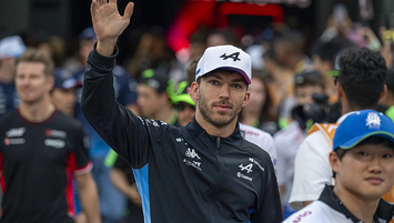 F1 pilotu futbola ortak!