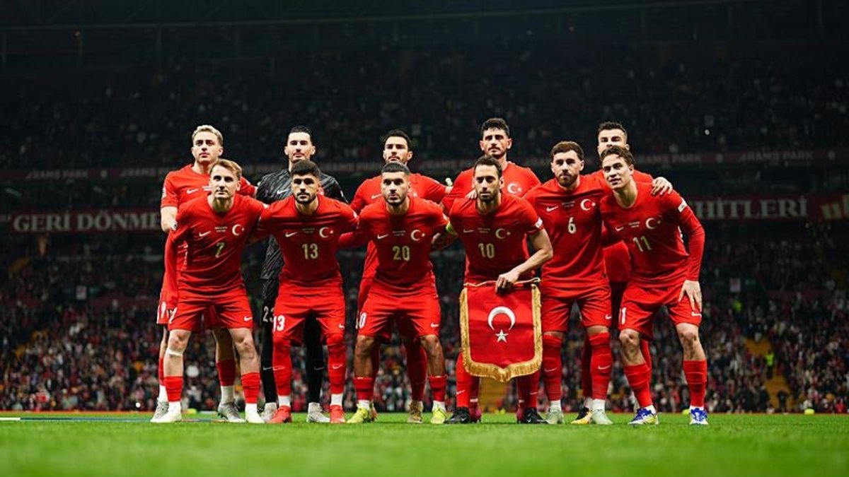 A Milli Takım'da Kaan Ayhan şoku! Oyuna devam edemedi