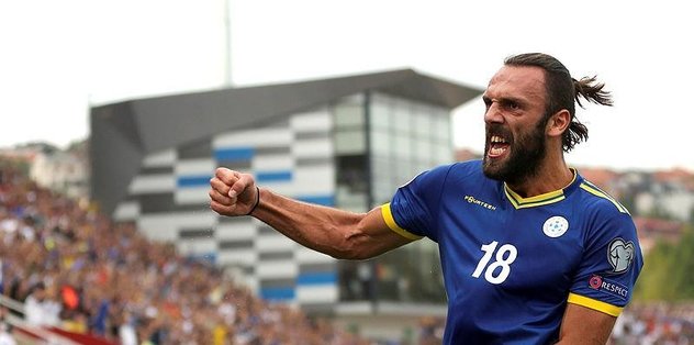 Fenerbahçe'nin yıldızı Vedat Muriç durmuyor!