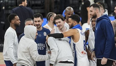 Anadolu Efes moral arıyor