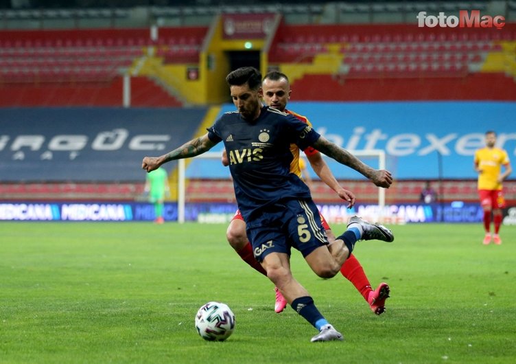 Son dakika transfer haberi: Fenerbahçeli Jose Sosa Trabzonspor'a haber yolladı