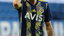 F.Bahçe’de yıldız futbolcu ülkesine döndü!