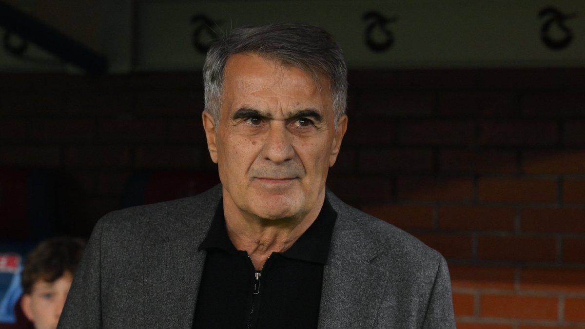 Şenol Güneş'ten Mendy açıklaması! Eksikliği sebebiyle... Şenol Güneş'ten Mendy açıklaması! Eksikliği sebebiyle...