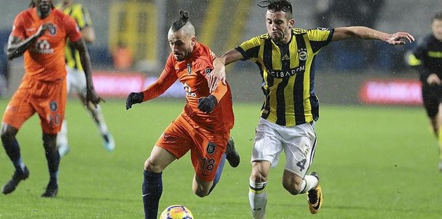 Baskıyı yiyince paslar geri gitti!