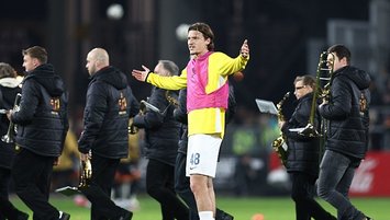 Aslan’ın rakibinde sakatlık