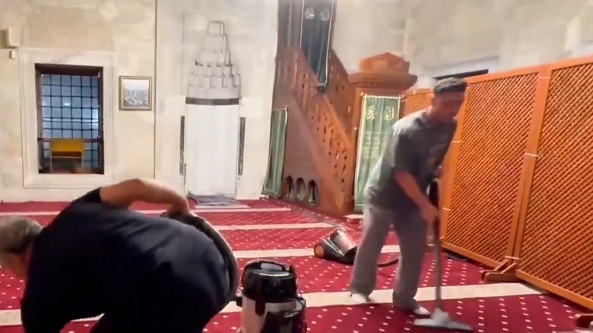 Mesut Özil'den takdir toplayan hareket!