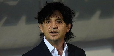 Şampiyon hoca görevi bıraktı