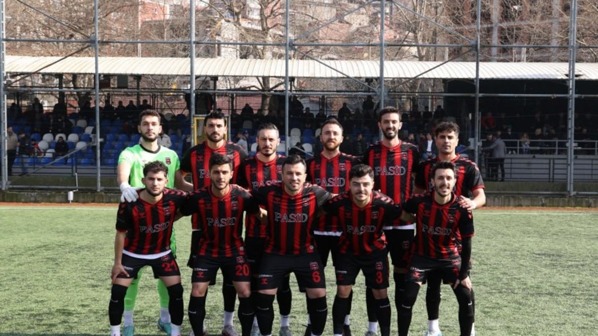 Galataspor liderlik koltuğuna oturdu Galataspor liderlik koltuğuna oturdu