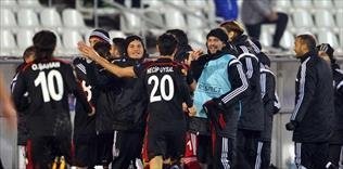 Deplasmanda rakip tanımıyor