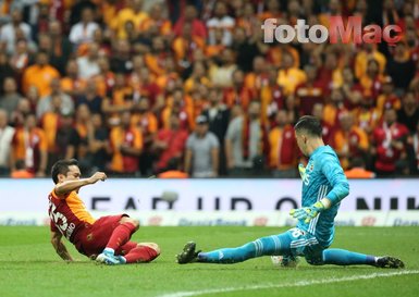 Hataları çok konuşulmuştu... Altay Bayındır'a talip var!