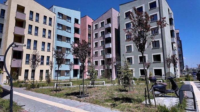 toki-son-basvuru-tarih-ne-zaman-500-bin-sosyal-konut-projesi-1765637572897.jpeg TOKİ 500 bin konut son başvuru tarihi