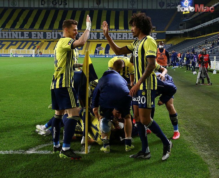 Son dakika spor haberleri: İşte Fenerbahçe'de Emre Belözoğlu'nun Mesut Özil planı!