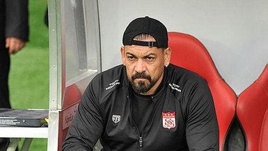 Sivasspor Teknik Direktörü Servet Çetin: Topu kaleye de ben sokamam