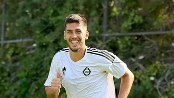 Ceyhun Gülselam futbolu bıraktı