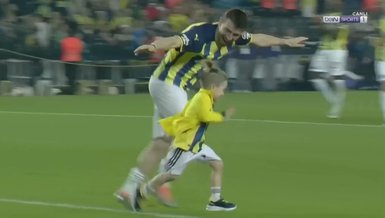 Fenerbahçe'nin üçüncü golü maç sonrası Mert Hakan'ın yeğeninden geldi!