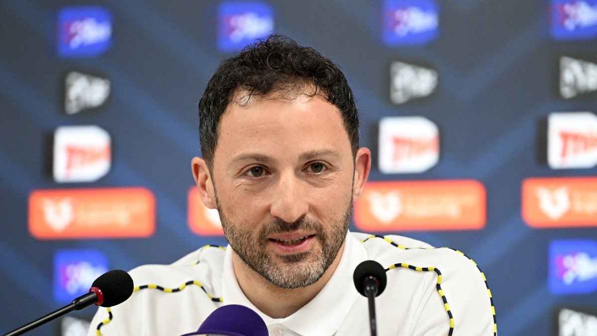 Fenerbahçe'nin gündemindeki isimden transfer açıklaması geldi!