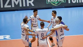 Arkas hedefe ilerliyor