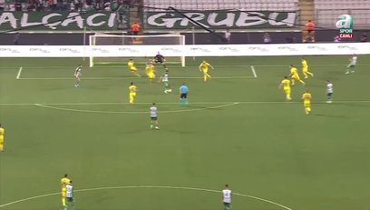 >Konyaspor güle oynaya turladı!