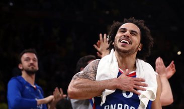 Shane Larkin Anadolu Efes'te kaldı