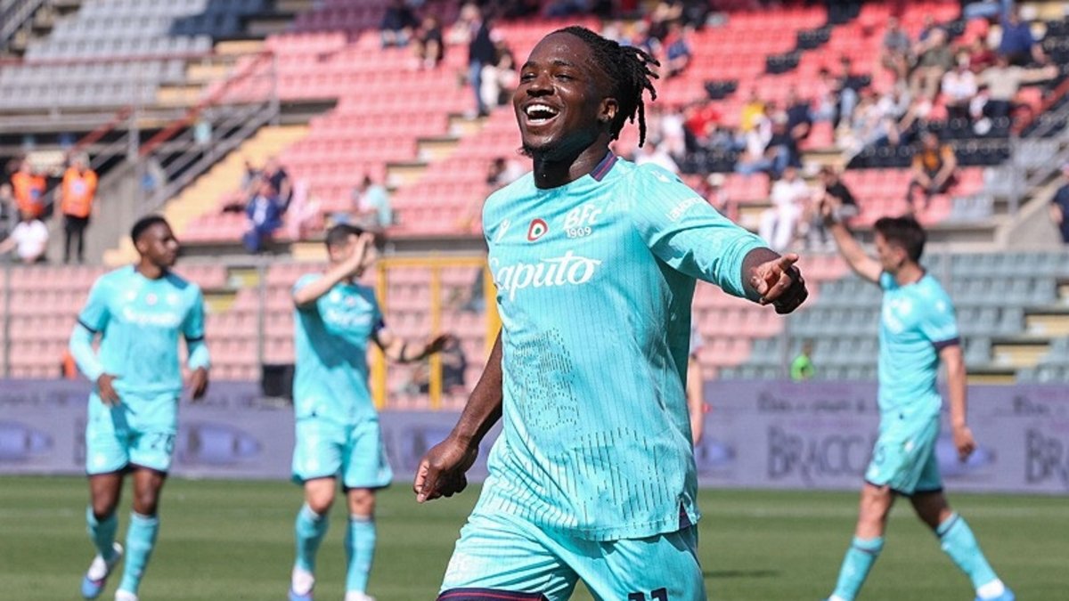 Galatasaray'dan Jonathan Rowe harekatı! O ismin yerine gelecek