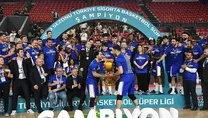 Anadolu Efes şampiyon