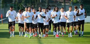 Tudor 8 oyuncuyu gözden çıkardı