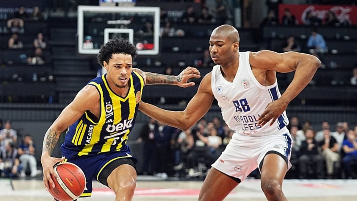 Fenerbahçe Beko deplasmanda Anadolu Efes'i yendi! (İŞTE MAÇIN ÖZETİ)