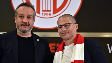 Antalyaspor'da Alex ile yollar ayrılacak mı?