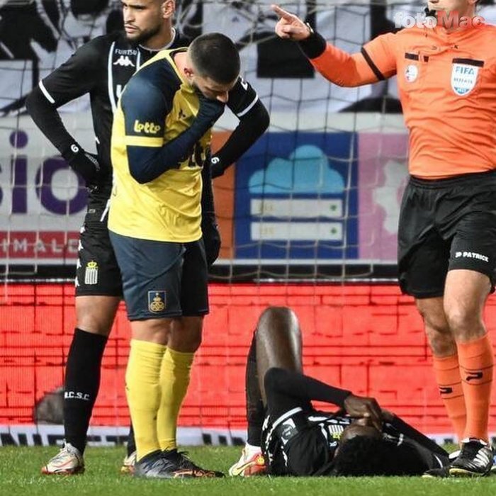 GALATASARAY HABERLERİ - Galatasaray'ın Charleroi'ya kiraladığı Valentine Ozornwafor maçta iki kez bilinç kaybı yaşadı!