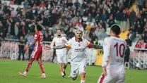 İcardi beklemede