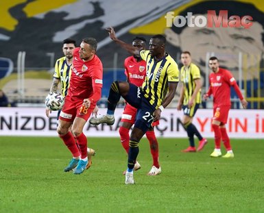 Fenerbahçe transferde durmuyor! Mesut ve Szalai’den sonra dev stoper
