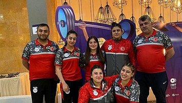 Yıldızlar parlıyor