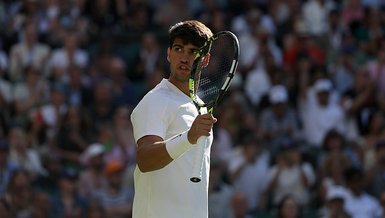 Carlos Alcaraz Wimbledon'da 3. tura yükseldi!