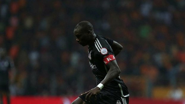 Abou'da yırtık!