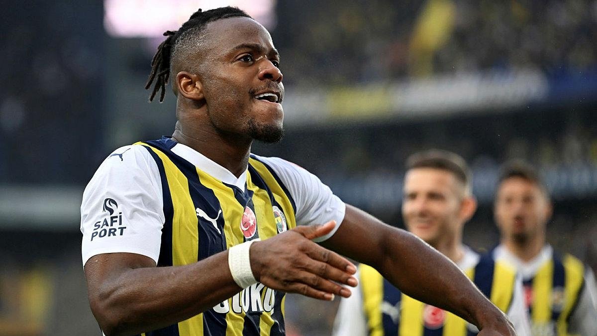 Batshuayi Leeds'le anlaştı