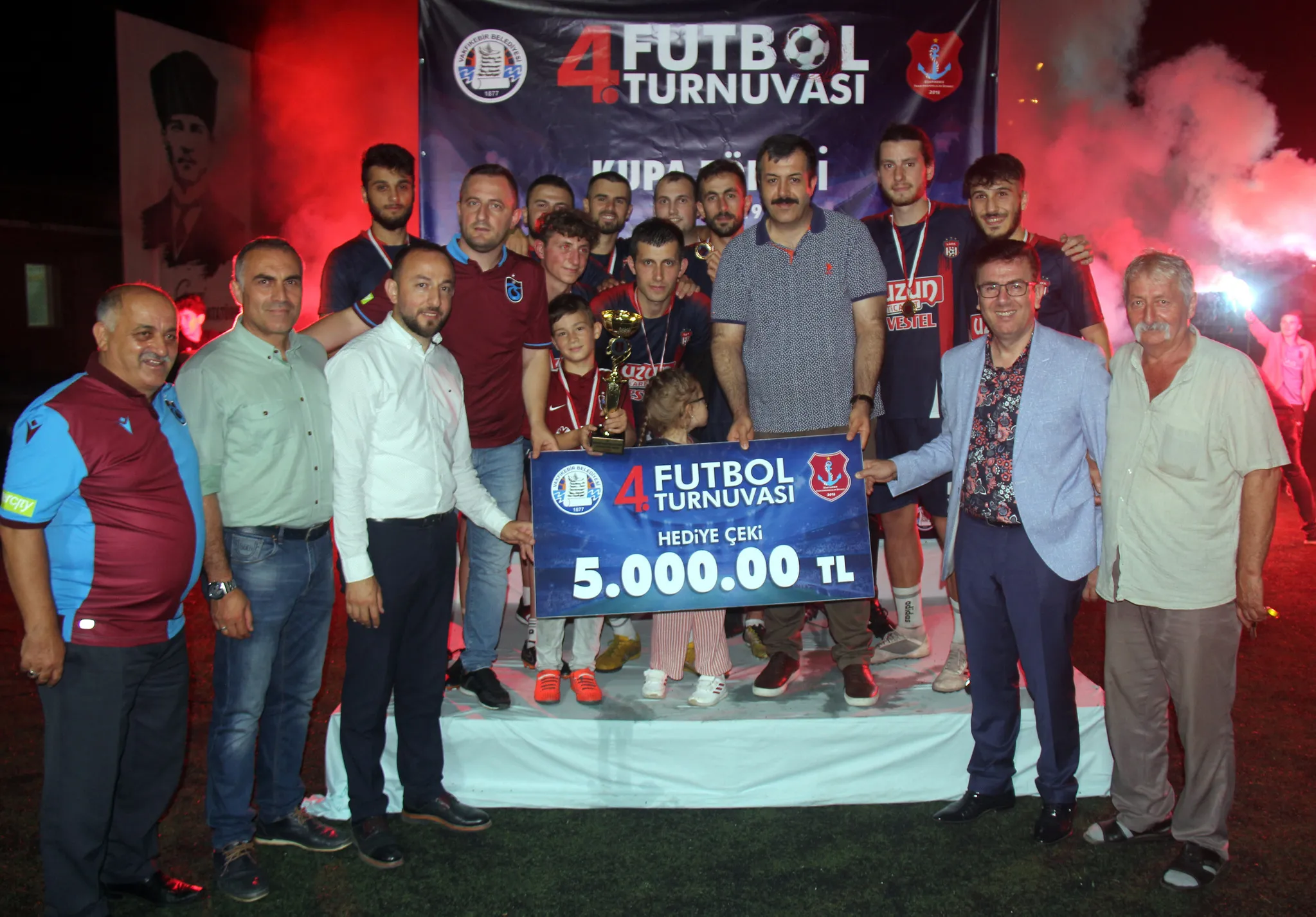 Vakfıkebir'de turnuva heyecanı! Onazi ve Andjusic taraftarlarla buluştu - 5
