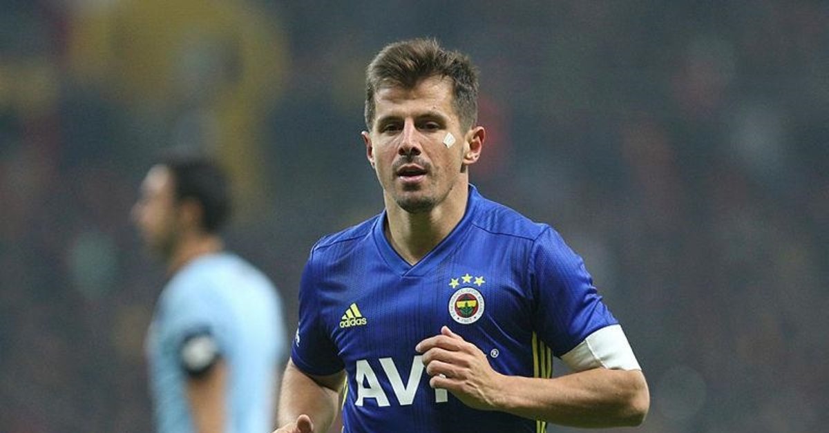 Efecan Karaca Dan Emre Belozoglu Na Ovgu Son Dakika Fenerbahce Haberleri Fotomac