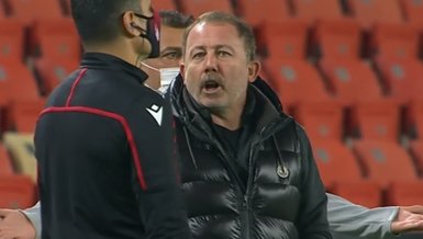 Son dakika: Gaziantep FK Beşiktaş maçında Sergen Yalçın 4. hakeme ne dedi? İşte o sözler...