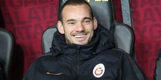 Sneijder'i yönetim yedek bıraktı