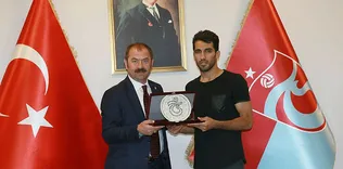 Amiri’den 2 yıllık imza