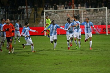 Adana Demirspor - Başakşehir maçından kareler!